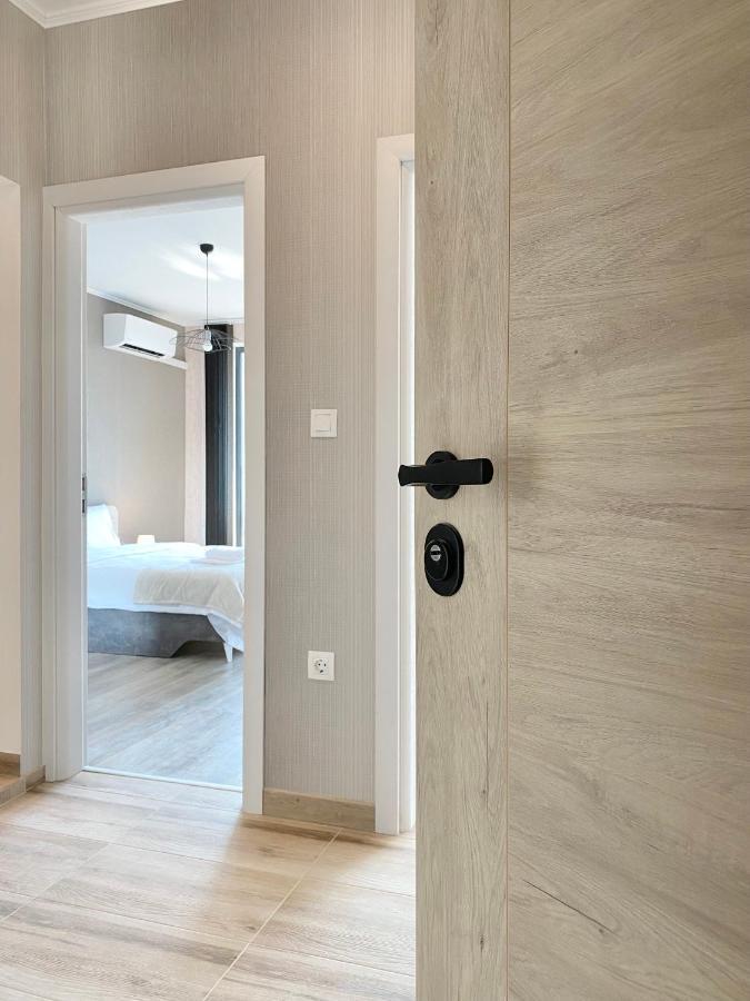 Private Apartment For 4 Guests And Parking Plovdiv Bagian luar foto