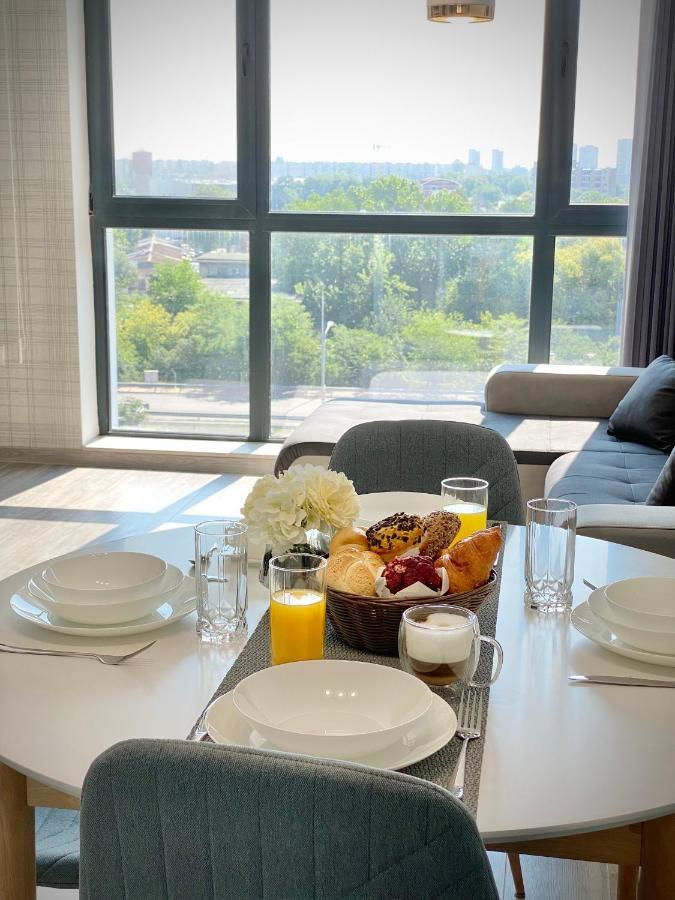 Private Apartment For 4 Guests And Parking Plovdiv Bagian luar foto