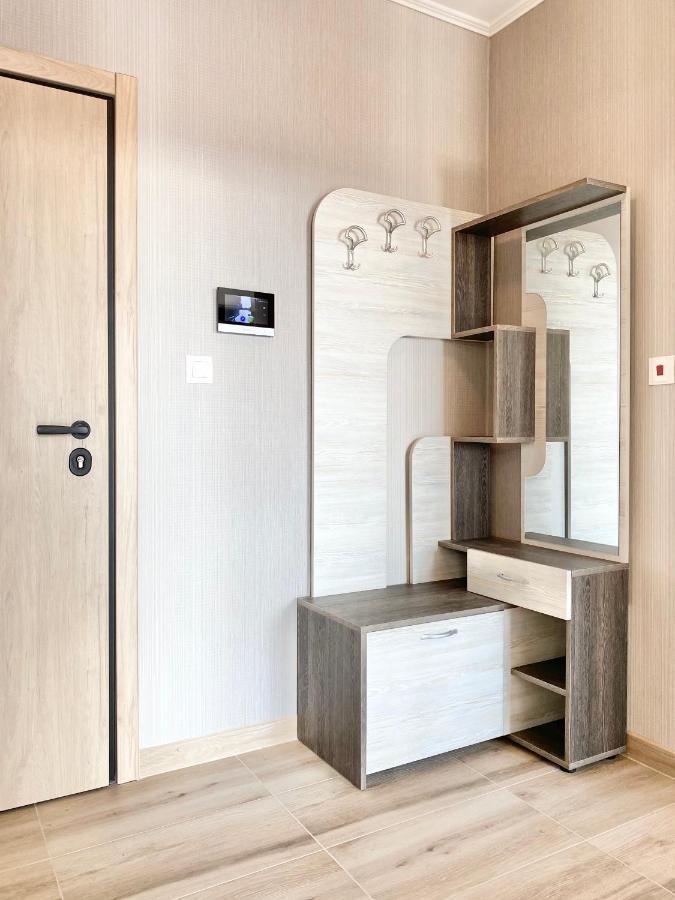Private Apartment For 4 Guests And Parking Plovdiv Bagian luar foto